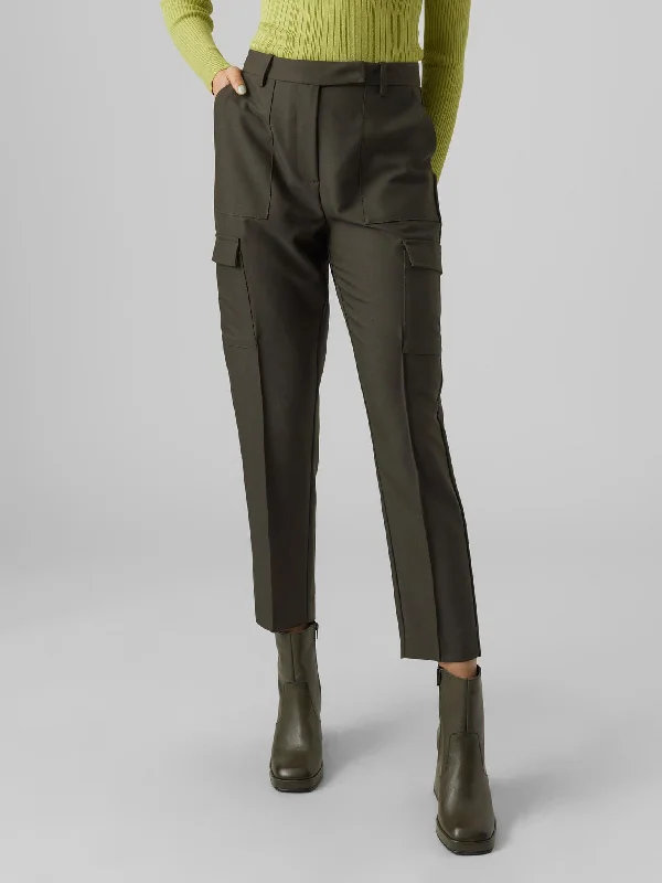Γυναικείο παντελόνι cargo VMNYLA HR TAPERED UTILITY PANT 10291984 | 10291984 Relaxed Casual Leggings Γυναικείο παντελόνι cargo VMNYLA HR TAPERED UTILITY PANT 10291984 | 10291984 Relaxed Casual Leggings