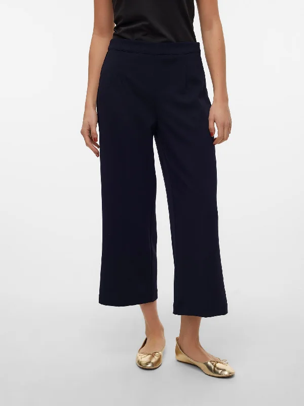 Γυναικείο παντελόνι VMSARA HR 7/8 STRAIGHT PANT 10299868 | 10299868 Comfortable Fleece Pants Γυναικείο παντελόνι VMSARA HR 7/8 STRAIGHT PANT 10299868 | 10299868 Comfortable Fleece Pants