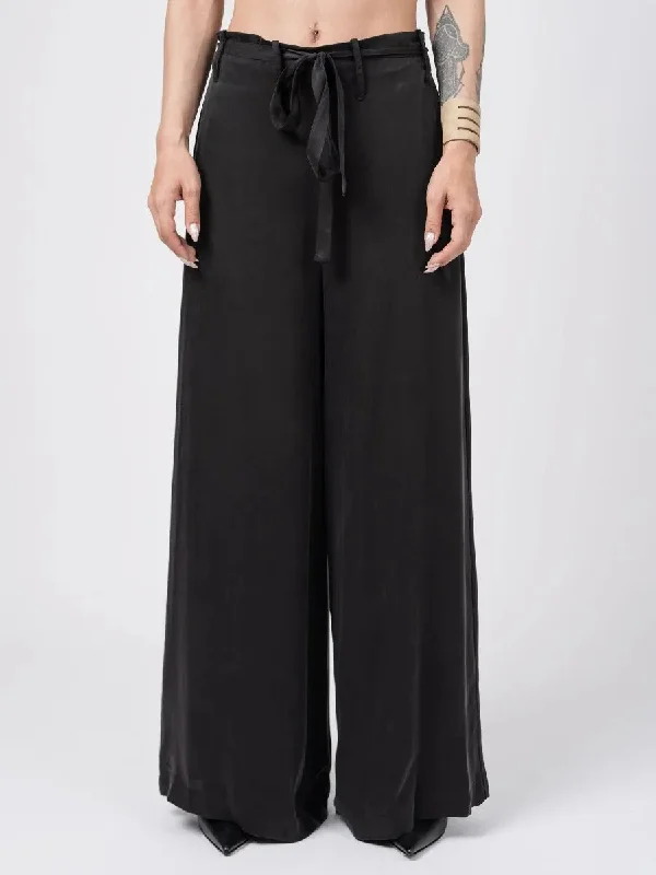 PANTS Chic Capri Pants