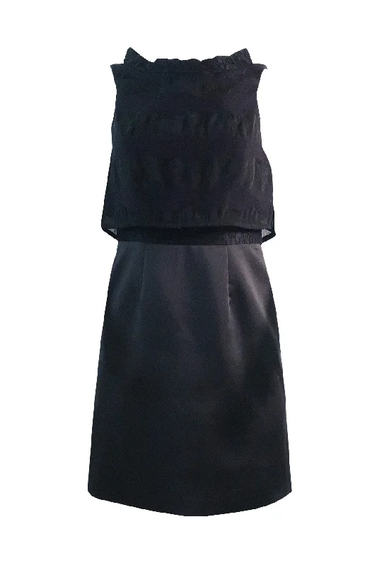 Sleevless Black Dress