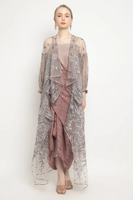 Cyra Dress in Mauve