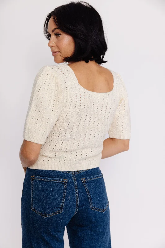 Doris Sweater in Cream Fitted Slim Tailored