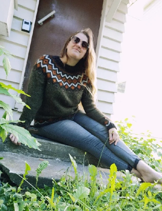 Jonsok  - Natural colored wool sweater  - Knitting Kit Neon Metallic Matte