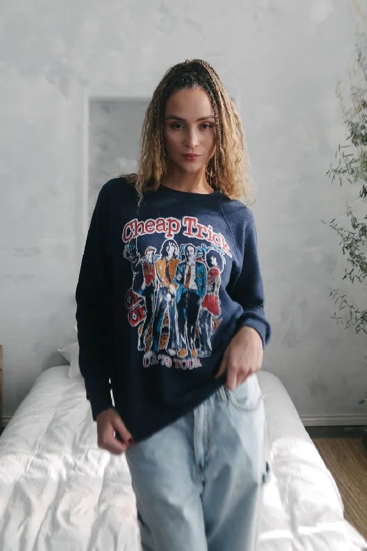 Cheap Trick 1979 US Tour Sweatshirt Hoodie with Cuffed Sleeves Snug Secure